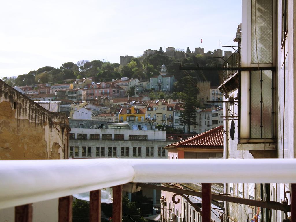 Cozy Apartment With Castel View ลิสบอน ภายนอก รูปภาพ