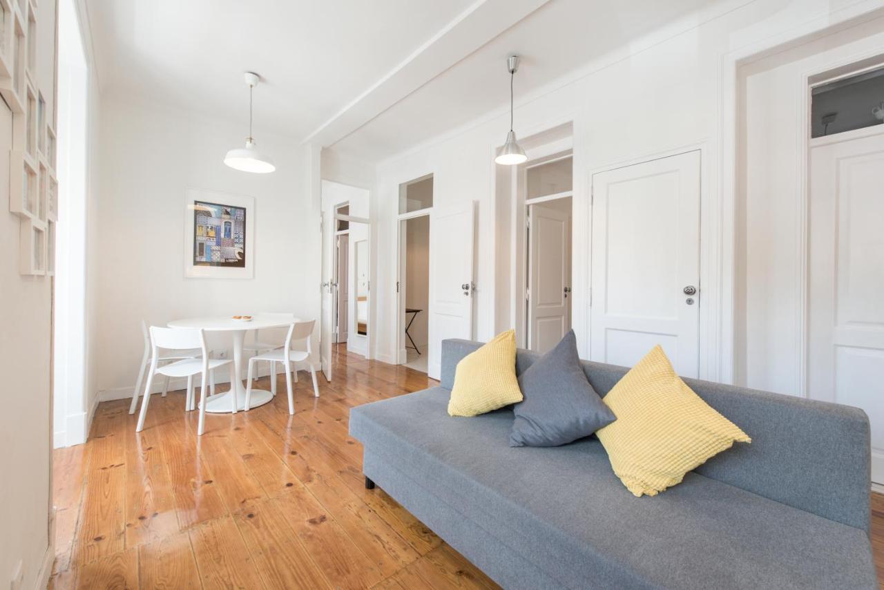 Cozy Apartment With Castel View ลิสบอน ภายนอก รูปภาพ