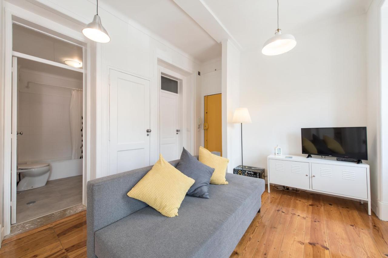 Cozy Apartment With Castel View ลิสบอน ภายนอก รูปภาพ
